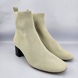 Everlane "The Glove Boot" Stretchy Fabric Slip-on Bone Color Size 8.5